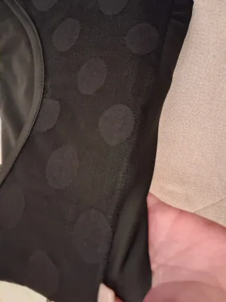 Maglia nera con pois