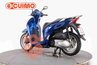 HONDA SCOOPY SH300i