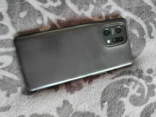 Oppo Find X5 Scatola e Accessori