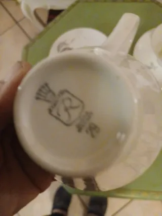 Set 2 Tazze da Tè e Zuccheriera Vintage