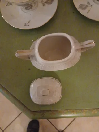 Set 2 Tazze da Tè e Zuccheriera Vintage