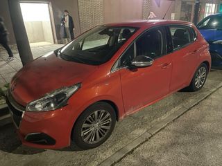 Peugeot 208 2015