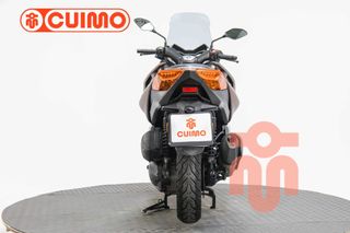 YAMAHA XMAX 300