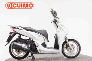 HONDA SCOOPY SH300i