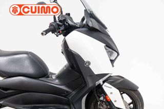 YAMAHA XMAX 300