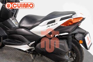 YAMAHA XMAX 300