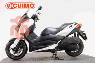 YAMAHA XMAX 300