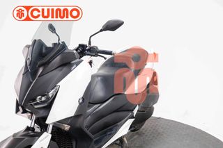 YAMAHA XMAX 300