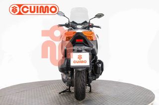 YAMAHA XMAX 300