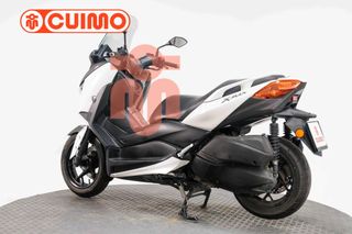 YAMAHA XMAX 300