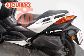 YAMAHA XMAX 300