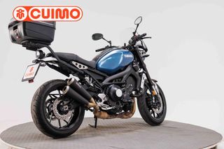 YAMAHA XSR 900