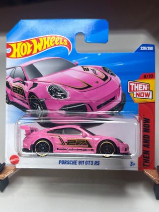 Hot Wheels Porsche 911 GT3 RS Rosa 220/250