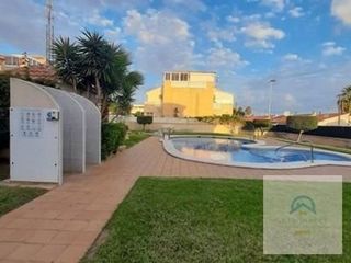 Chalet en venta en La Siesta - El Salado - Torreta en Torrevieja