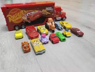 Lote de 13 coches de juguete Cars y camión