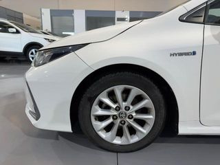 TOYOTA Corolla Sedan 125H Business Plus