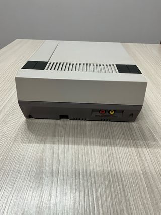 Nintendo Entertainment System (NES) en Caja