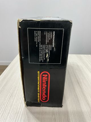 Nintendo Entertainment System (NES) en Caja
