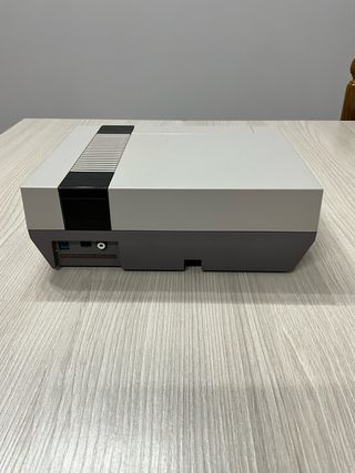 Nintendo Entertainment System (NES) en Caja