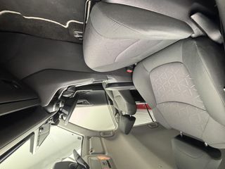 Toyota Rav4 2.5l 220H Advance