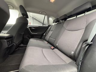 Toyota Rav4 2.5l 220H Advance