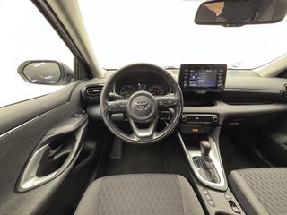 Toyota Yaris 1.5 120H Business Plus