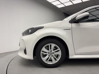 Toyota Yaris 1.5 120H Business Plus