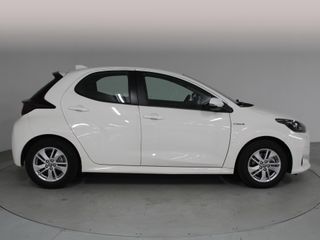 Toyota Yaris 1.5 120H Business Plus