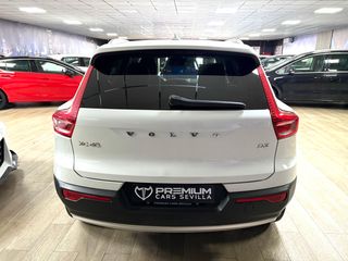 VOLVO XC40 2.0 D3 AWD Auto