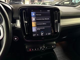 VOLVO XC40 2.0 D3 AWD Auto