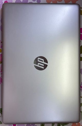 Portátil HP 15” AMD Radeon – Funciona perfecto (ba