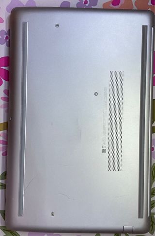Portátil HP 15” AMD Radeon – Funciona perfecto (ba