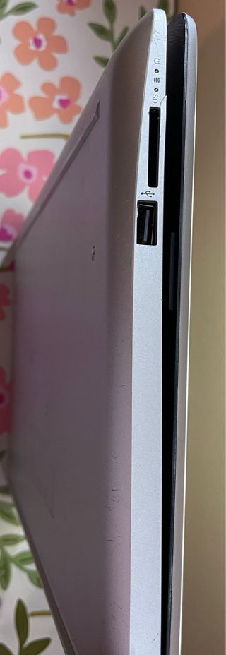 Portátil HP 15” AMD Radeon – Funciona perfecto (ba