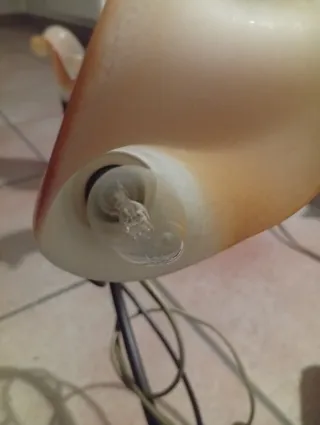 Lampadario in metallo e vetro