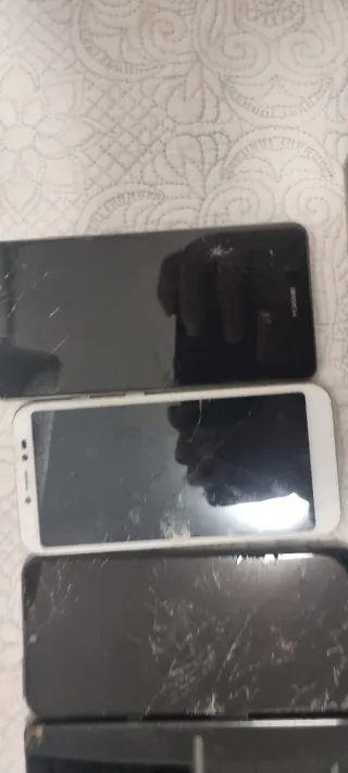 Lote 16 móviles para piezas