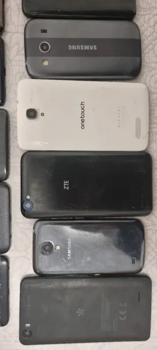 Lote 16 móviles para piezas