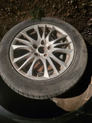 Llantas + neumáticos 215/55R16 Alfa Romeo 159