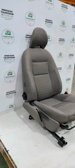 Asiento delantero derecho Volvo S40