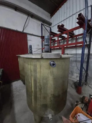 3 Depósitos 2000L