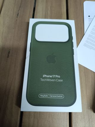 Funda de trenzado técnico con MagSafe para el iPhone 17 Pro - Verde