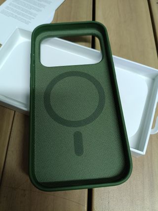 Funda de trenzado técnico con MagSafe para el iPhone 17 Pro - Verde