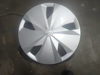 Tapacubos Nissan Toostar