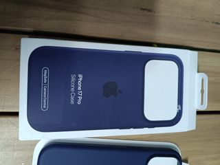 Funda de silicona con MagSafe para el iPhone 17 Pro - Medianoche