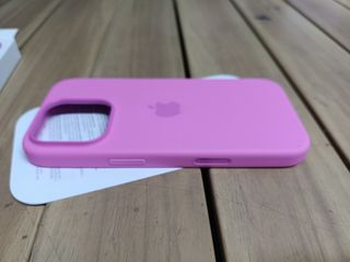 Funda de silicona con MagSafe para el iPhone 16 Pro - Peonía