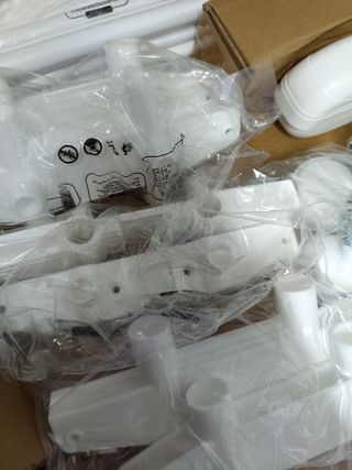 SONGMICS Tendedero, Plegable de 4 Niveles, Móvil, con Ruedas, Alas Plegables, 63,5 x 128 x 173 cm, Gran Capacidad, Montaje Fácil, Uso Interior y Exterior, Blanco LLR701W01