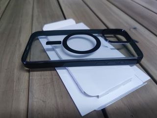 Funda Lumen Series con MagSafe de OtterBox para el iPhone 15 Pro Max - Negro