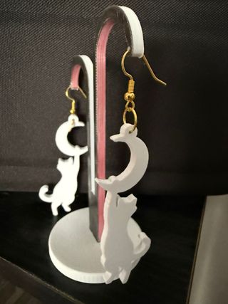 Orecchini gattini con luna pendenti