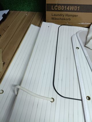 SONGMICS Cesto de la Ropa Sucia con Tapa, 2 compartimentos, 120 L, Cesta de Lavandería de Bambú, Plegable, con Bolsa Lavable Extraíble, Asas, para Lavandería, Dormitorio, Blanco LCB014W01