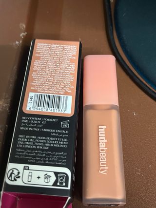 Correttore Huda Beauty #Fauxfilter Mango