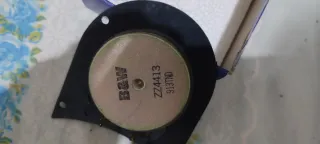 Tweeter Bowers & Wilkins Negro